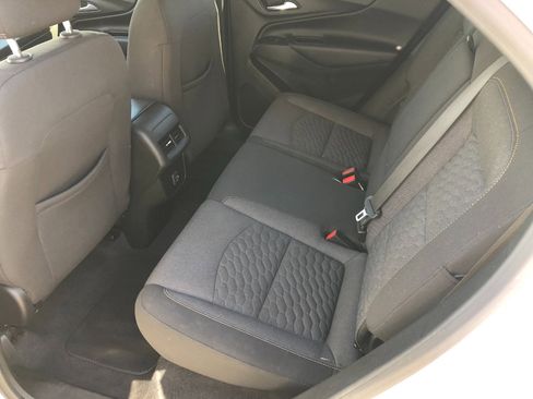 Used 2020 Chevrolet Equinox LT image 22