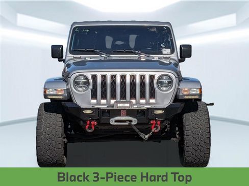 Used 2018 Jeep Wrangler Unlimited Sahara AWD/4WD image 12