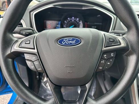 Used 2020 Ford Fusion SE image 27