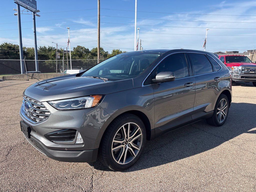 Certified 2024 Ford Edge Titanium w/ Equipment Group 301A AWD/4WD image 3