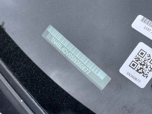 Used 2025 Nissan Altima 2.5 SV image 30