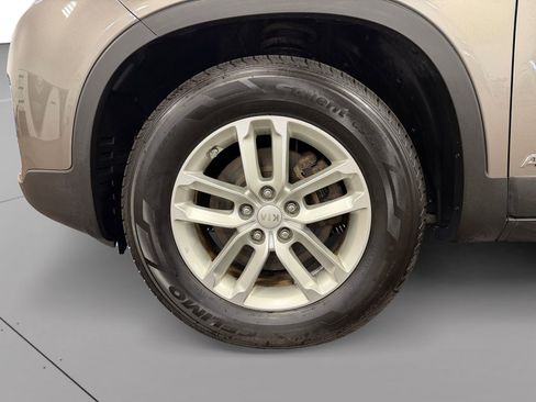 Used 2015 Kia Sorento LX AWD/4WD image 12