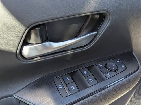 New 2026 Nissan Kicks SV image 19