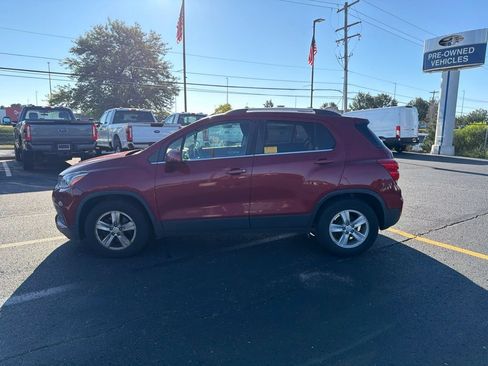 Used 2019 Chevrolet Trax LT FWD image 8