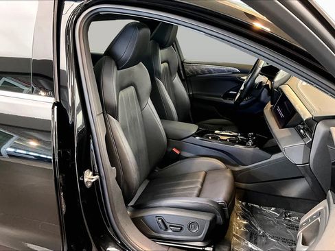 Certified 2025 Audi A6 e-tron Prestige w/ Black Warm Weather Package AWD/4WD image 8