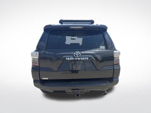 Used 2018 Toyota 4Runner SR5 Premium AWD/4WD image 6