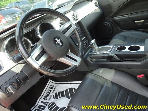 Used 2006 Ford Mustang GT RWD image 12