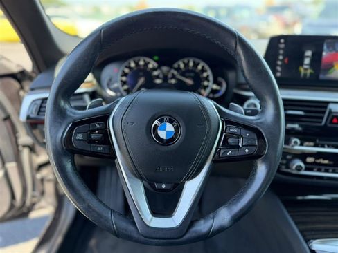 Used 2018 BMW 540i xDrive AWD/4WD image 17