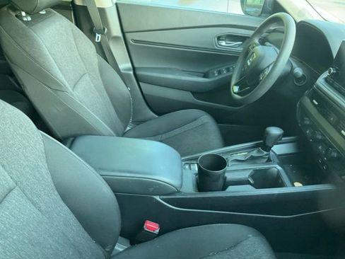 Used 2025 Honda Accord SE image 5