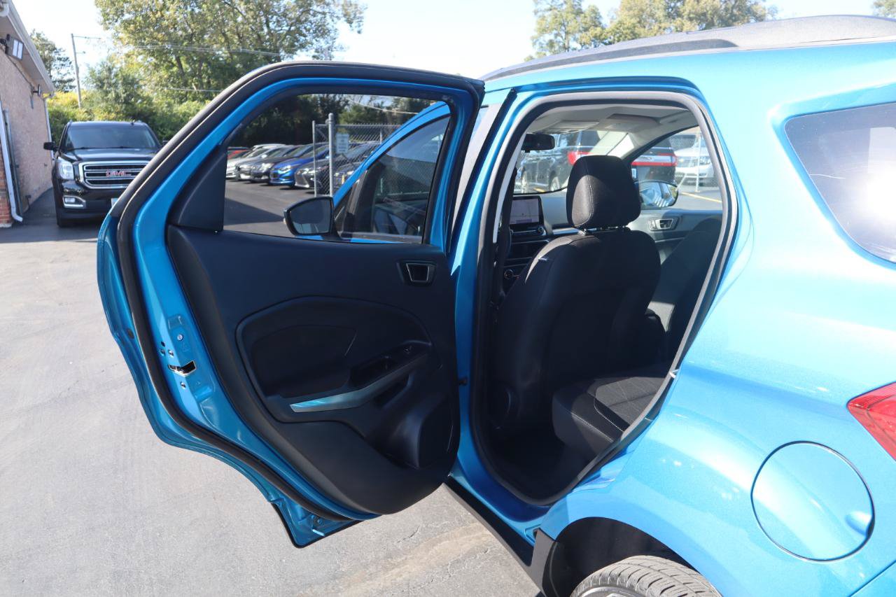 Used 2020 Ford EcoSport SE w/ SE Convenience Package AWD/4WD image 17