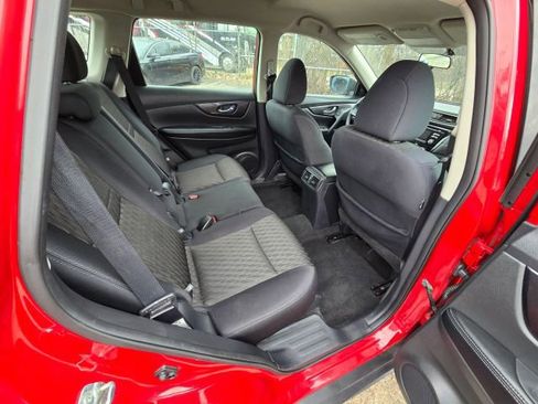Used 2017 Nissan Rogue S image 13