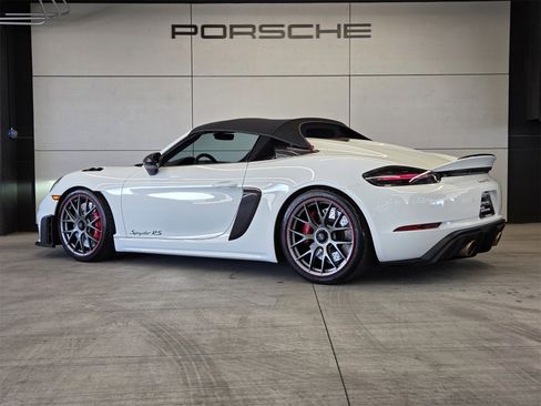 Certified 2025 Porsche 718 Boxster Spyder RS image 3