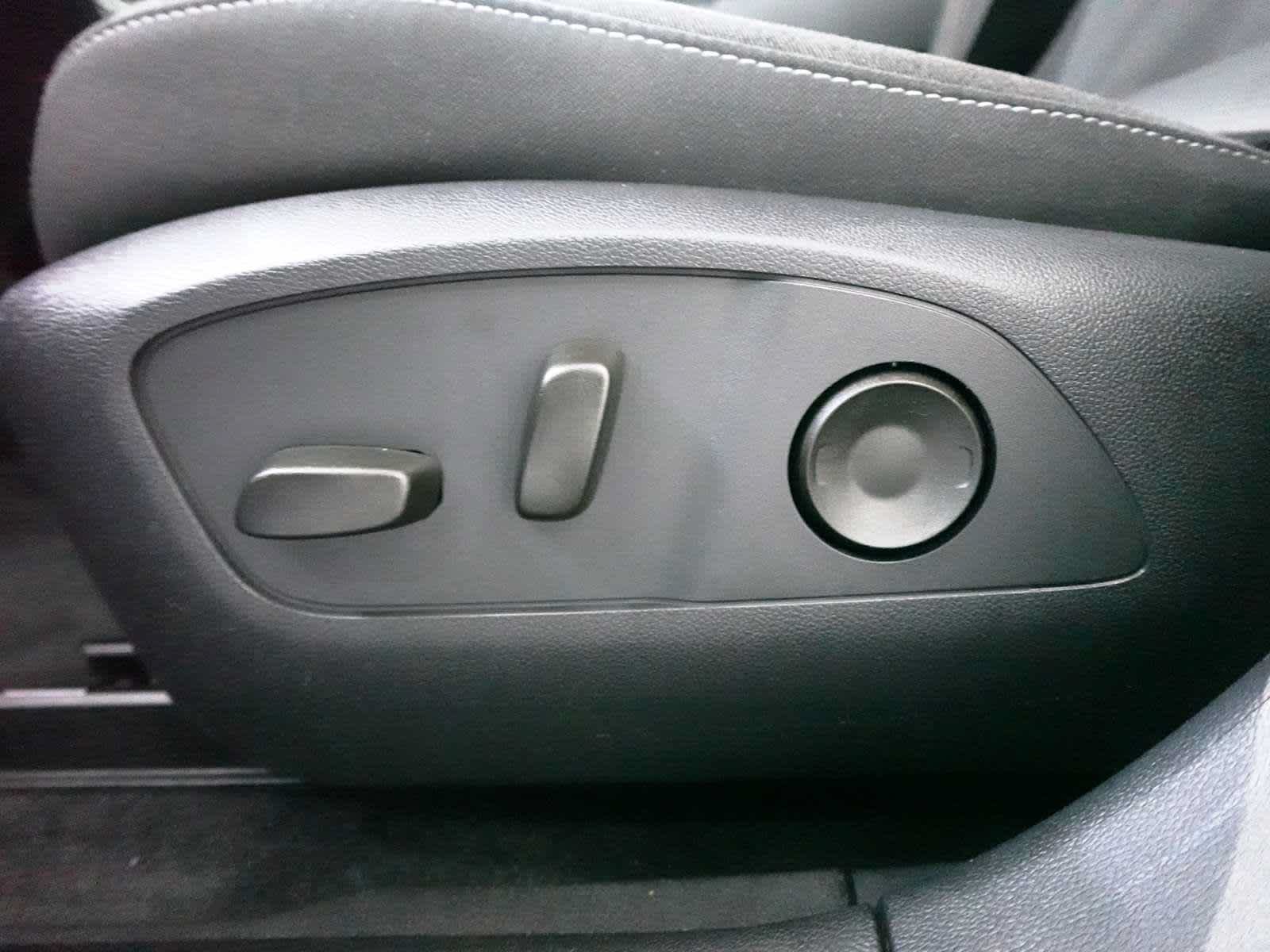 Used 2024 Honda Prologue EX image 14