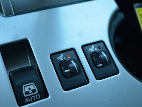 Used 2020 Toyota 4Runner SR5 Premium w/ Moonroof Package image 19