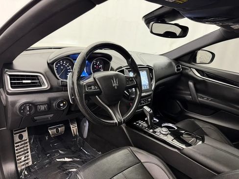 Used 2019 Maserati Ghibli S GranSport RWD image 8