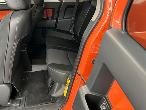 Used 2014 Toyota FJ Cruiser 4WD image 21