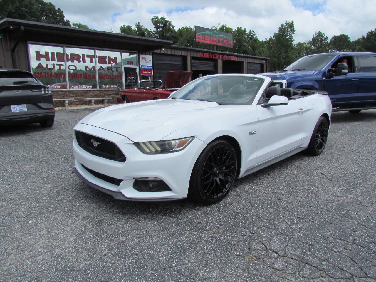 Used 2017 Ford Mustang GT Premium RWD image 1