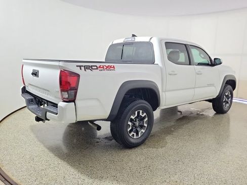 Used 2019 Toyota Tacoma TRD Off-Road AWD/4WD image 5