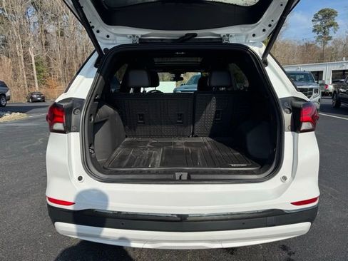 Used 2022 Chevrolet Equinox RS w/ RS Leather Package image 13