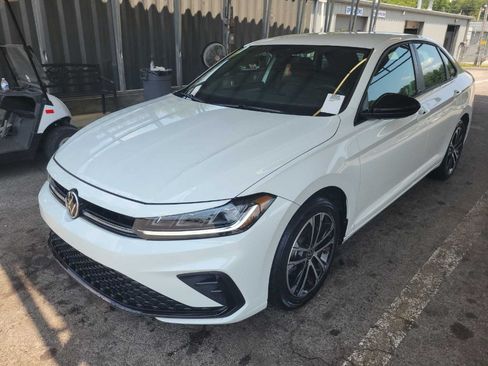 Used 2025 Volkswagen Jetta Sport FWD image 1