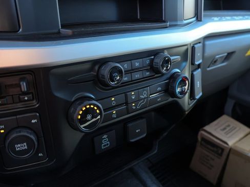 New 2024 Ford F550 4x4 Regular Cab Super Duty image 34