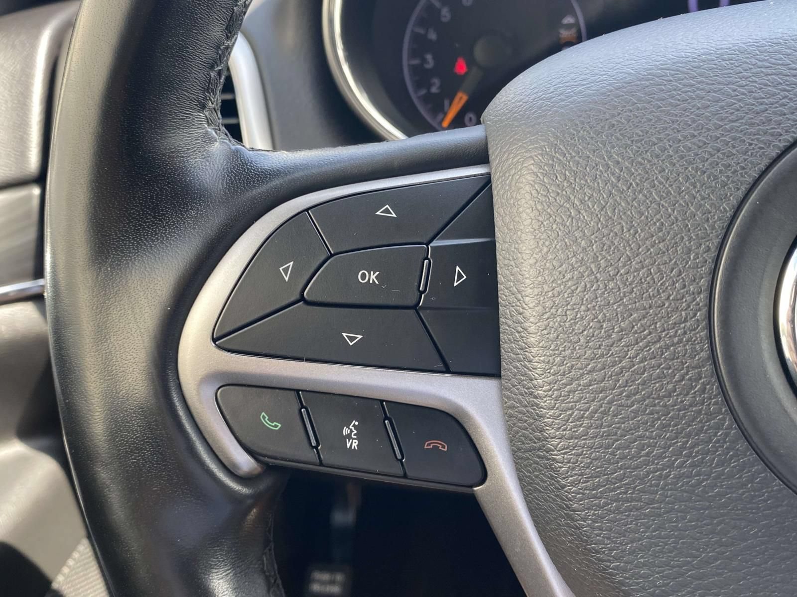 Used 2021 Jeep Grand Cherokee Limited AWD/4WD image 22
