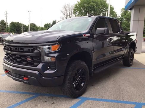 Used 2022 Chevrolet Silverado 1500 Custom Trail Boss AWD/4WD image 12