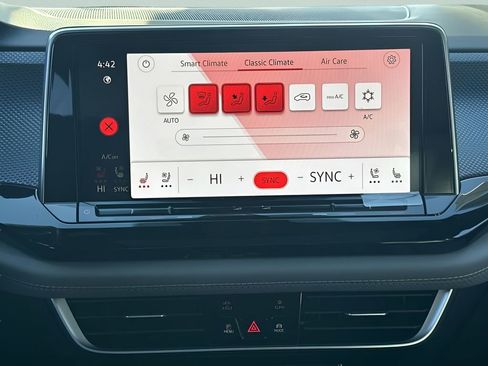 New 2026 Volkswagen Atlas Cross Sport SEL R-Line image 19