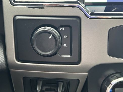 Used 2022 Ford F250 Lariat w/ Lariat Ultimate Package image 21