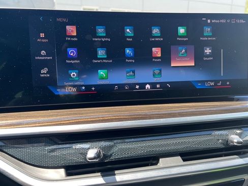 Used 2024 BMW X7 xDrive40i image 18