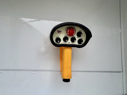 Used 2015 Ford F350 XL image 3