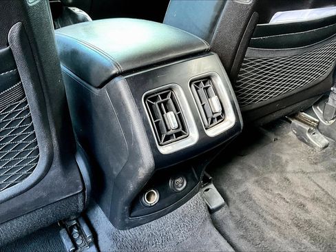 Used 2021 Kia Sorento S FWD image 12