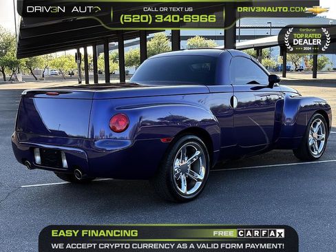 Used 2004 Chevrolet SSR w/ Preferred Equipment Group RWD image 11