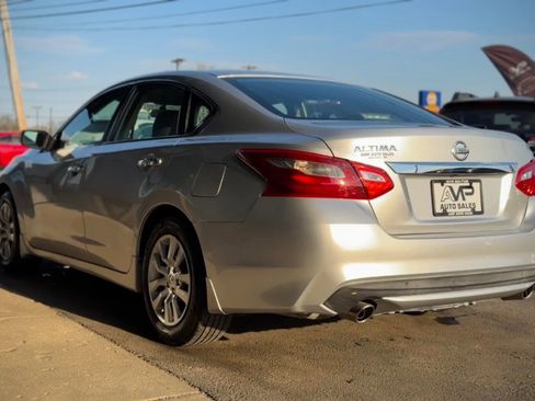 Used 2018 Nissan Altima 2.5 S w/ S Convenience Package FWD image 4