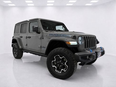 Used 2023 Jeep Wrangler Unlimited Rubicon 4xe w/ Cold Weather Group AWD/4WD image 12