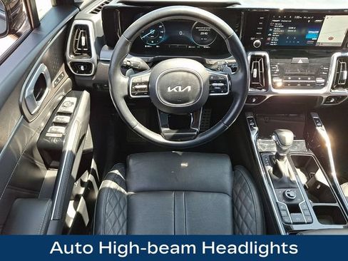 Used 2023 Kia Sorento SX AWD/4WD image 3