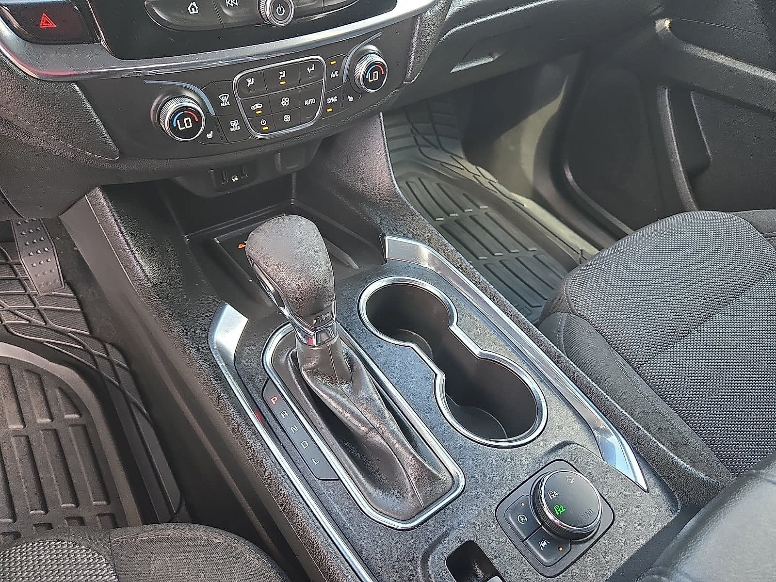 Used 2023 Chevrolet Traverse LT AWD/4WD image 20