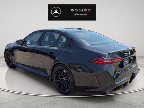 Used 2026 BMW M5 w/ Executive Package AWD/4WD image 3
