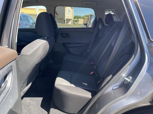 Used 2022 Nissan Rogue S AWD/4WD image 14