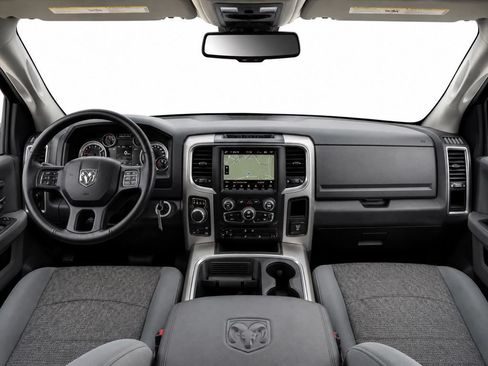Used 2018 RAM 1500 SLT AWD/4WD image 21