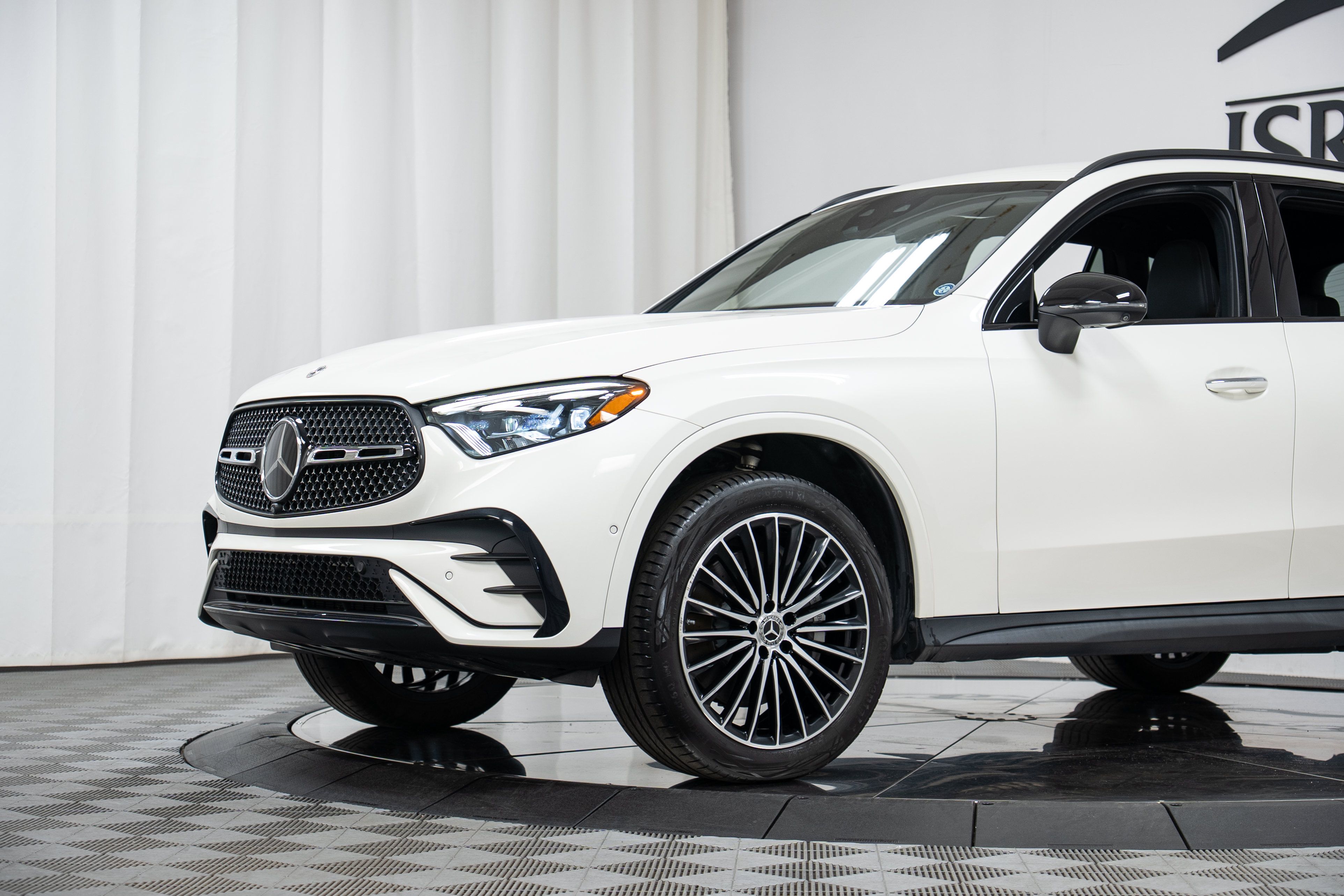 Used 2023 Mercedes-Benz GLC 300 4MATIC image 25