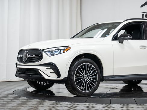 Used 2023 Mercedes-Benz GLC 300 4MATIC image 25