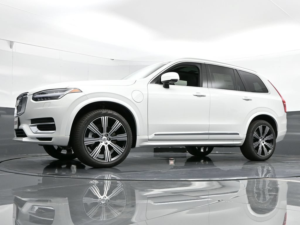 Certified 2025 Volvo XC90 T8 Core w/ Protection Package Premier AWD/4WD image 52