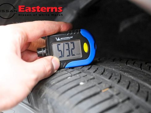 Used 2023 Nissan Rogue SV image 50