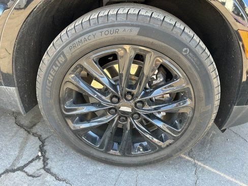 Certified 2022 Cadillac XT5 Premium Luxury w/ Technology Package image 6