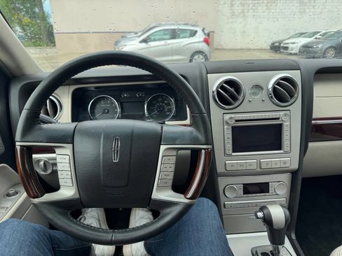 Used 2007 Lincoln MKZ FWD image 9