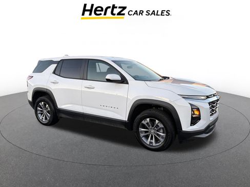 Used 2025 Chevrolet Equinox LT image 1