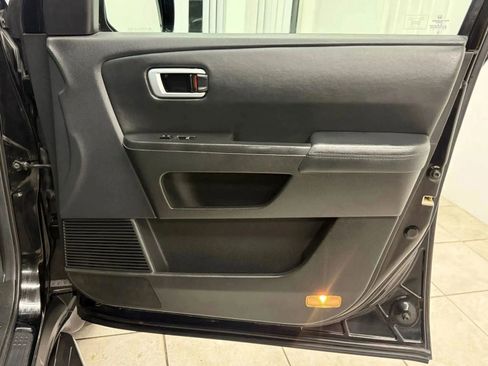 Used 2010 Honda Pilot Touring image 25