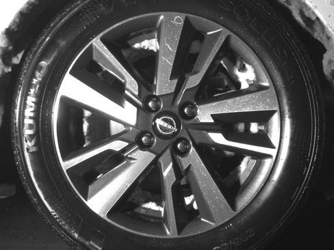 Used 2025 Nissan Versa SV image 13