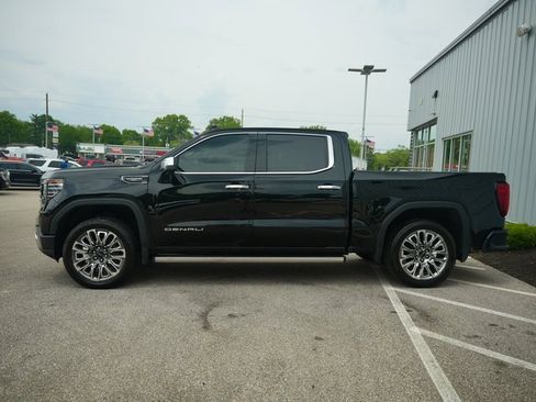 Used 2023 GMC Sierra 1500 Denali Ultimate image 4